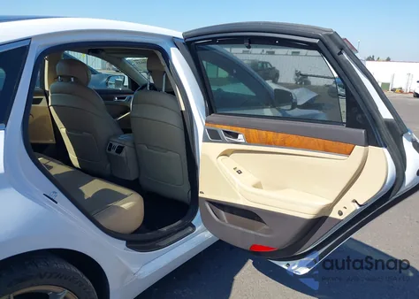 2015 Hyundai Genesis 5.0 from USA, damaged, VIN KMHGN4JF5FU021451